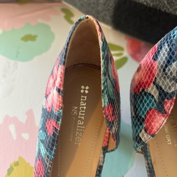 Neutralizers, ladies, size 10 floral high heels, snake, skin, print - Picture 3 of 10